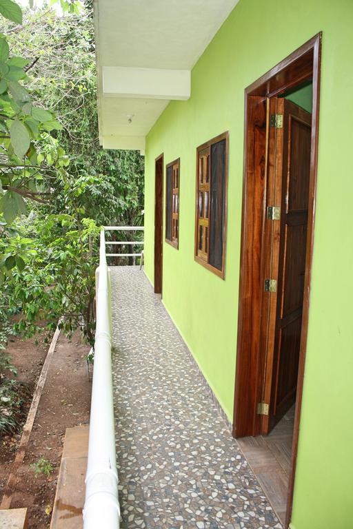 Yaxche Centro Hostal Y Camping Bacalar Exterior foto